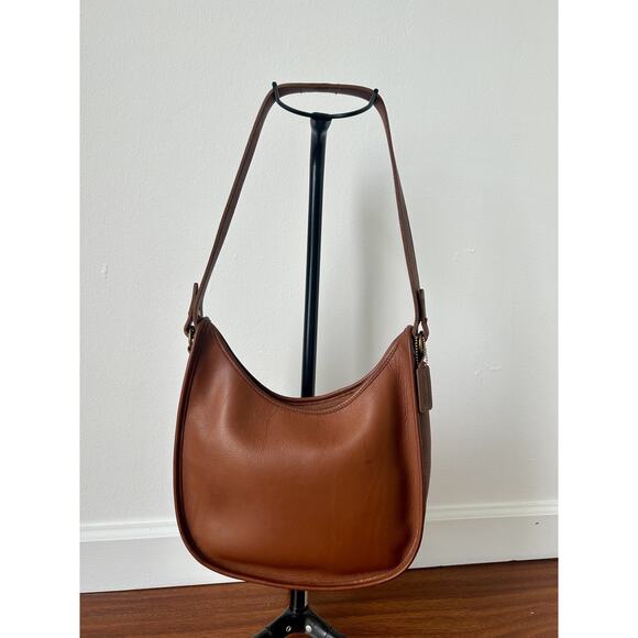 Vintage 90s COACH Becket Crescent Hobo Bag 9920 Shoulder Bag Purse Leather Read! - Picture 1 of 16